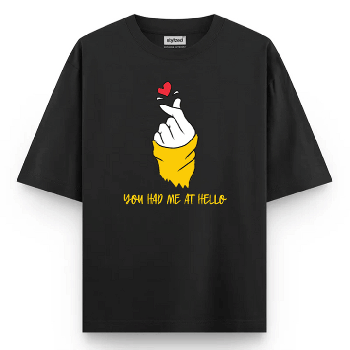 Custom Finger Heart T-shirt - Oversize - Black / XS - T-Shirt